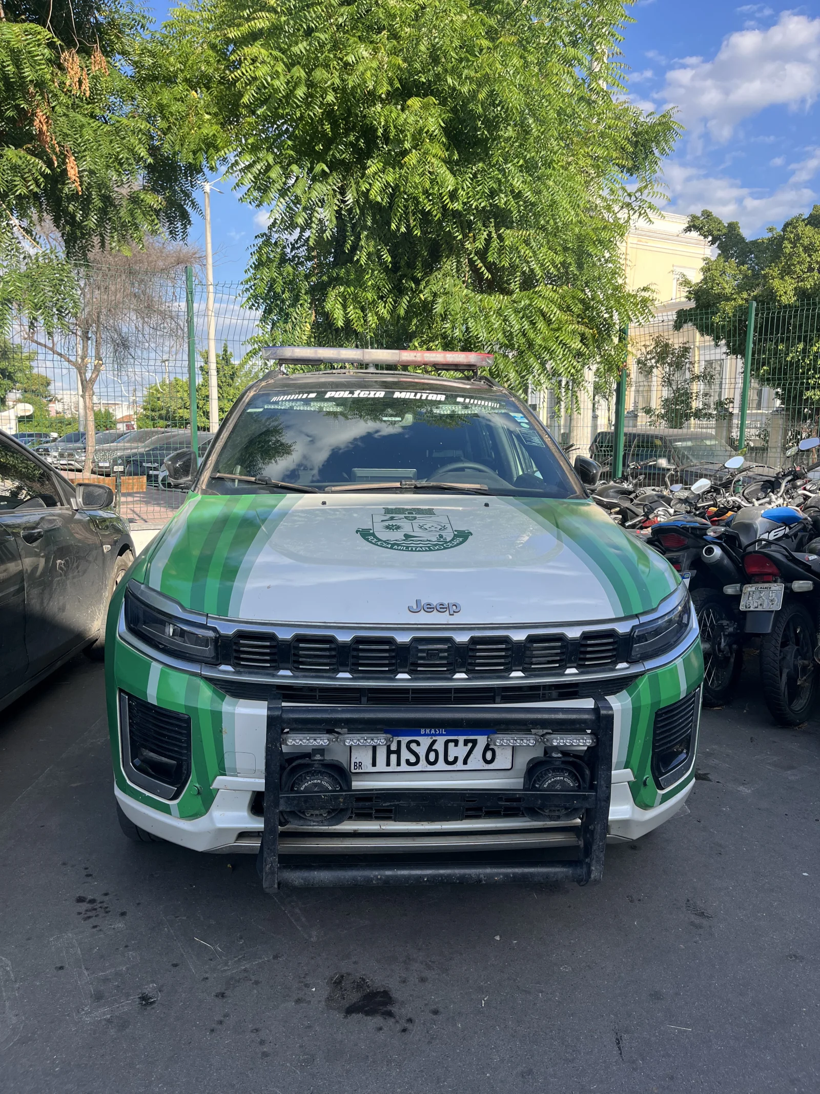 Polícia