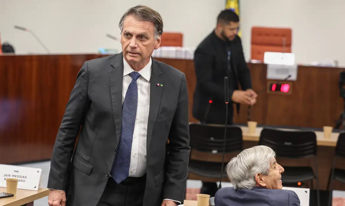 STF publica decisão que condenou Jair Bolsonaro; defesa terá cinco dias para recorrer