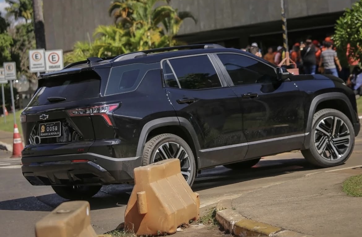 Senado passa a alugar 79 SUVs de luxo e minivan adaptada por R$ 796,5 mil/mês, mais que o dobro do contrato anterior