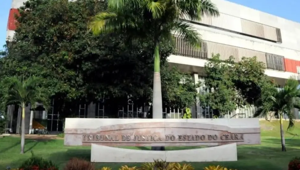 MP denuncia ex-servidora por aumentar indevidamente o próprio salário no Tribunal de Justiça do Ceará