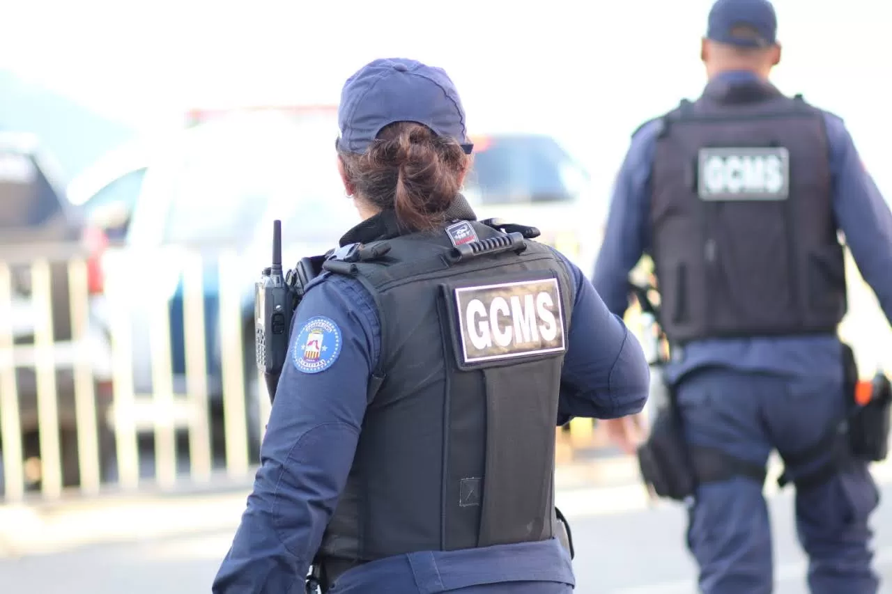 Visita de Elmano a Sobral inclui entrega de armas à Guarda Municipal