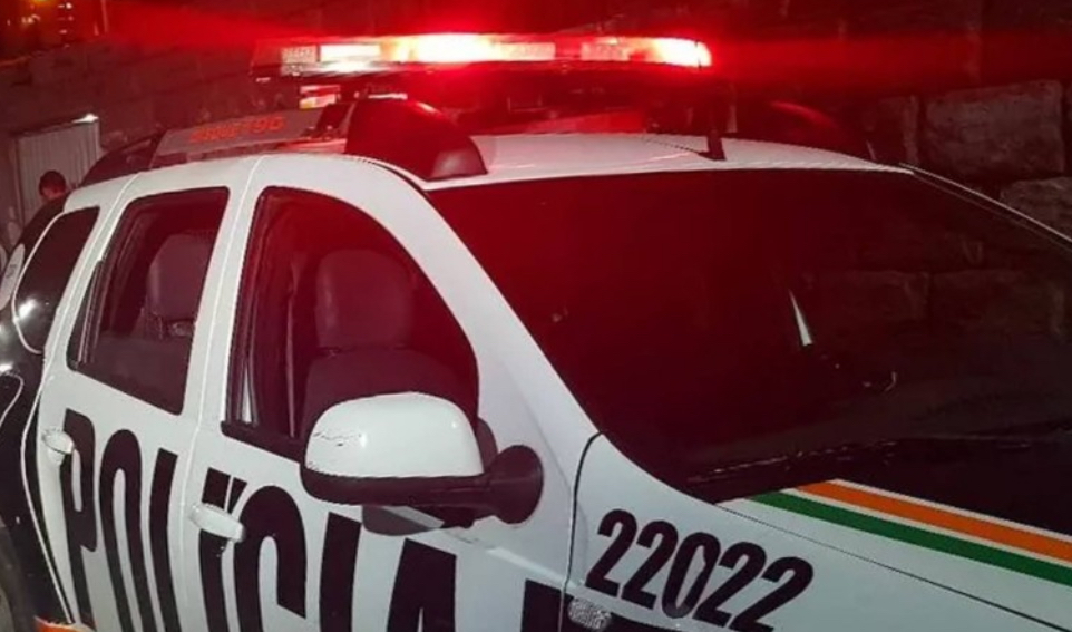 Dupla suspeita de envolvimento na expulsão de moradores m0rr3 em confronto com a PM no Ceará