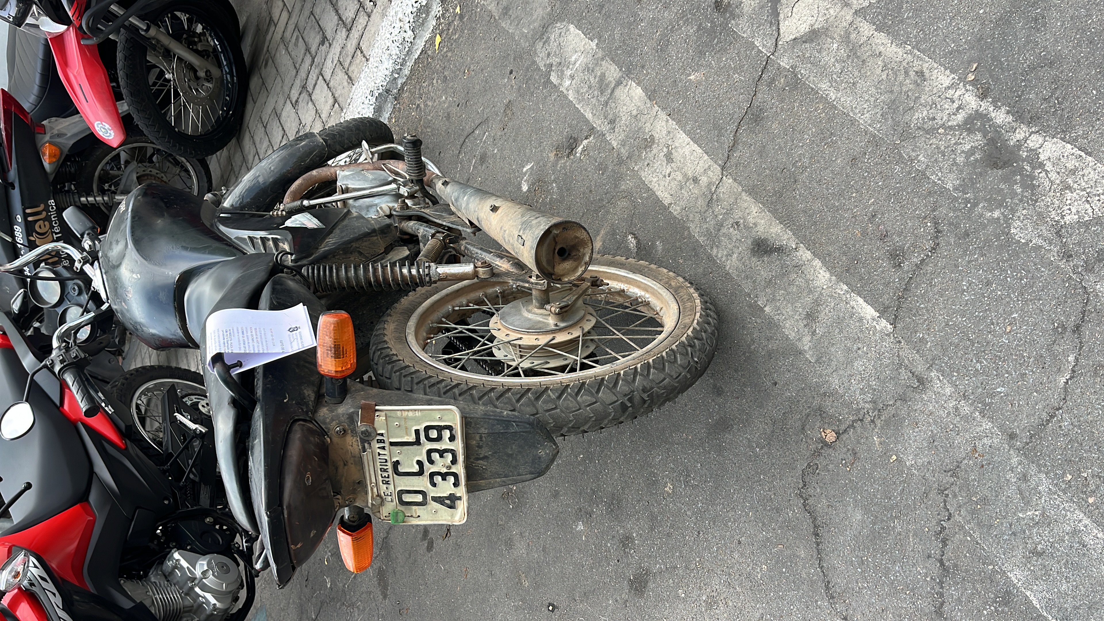 Guarda Municipal localiza moto roubada há cerca de oito anos no Centro de Cariré