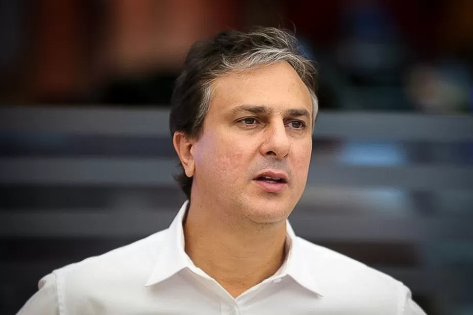 Camilo Santana tem nome cotado para assumir Ministério da Justiça e Segurança Pública após saída de Lewandowski