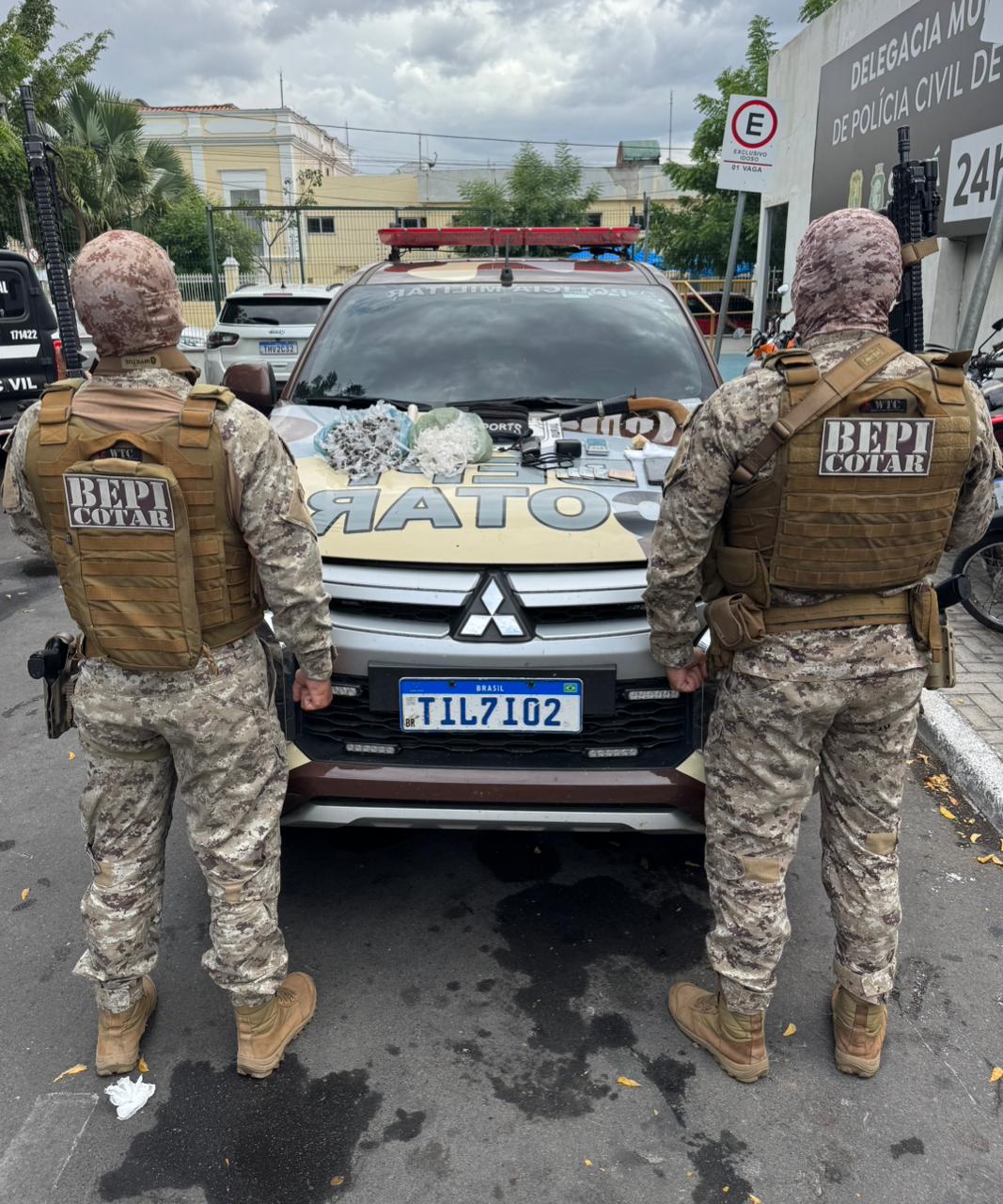 BEPI/COTAR prende casal por tráf1c0 de dr0g4s e posse de arm4 de f0g0 em Reriutaba