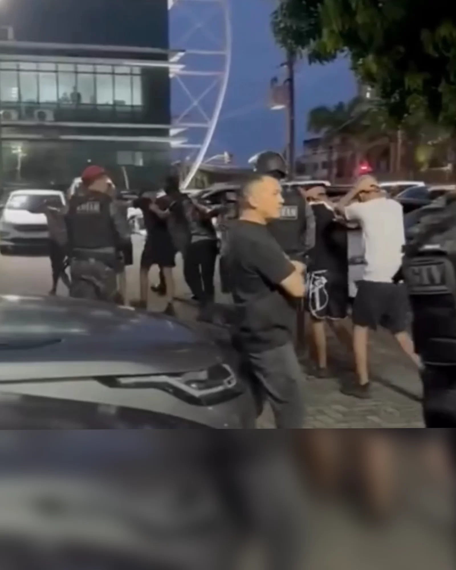Confusões antes do Clássico-Rei resultam na condução de mais de 300 torcedores à delegacia