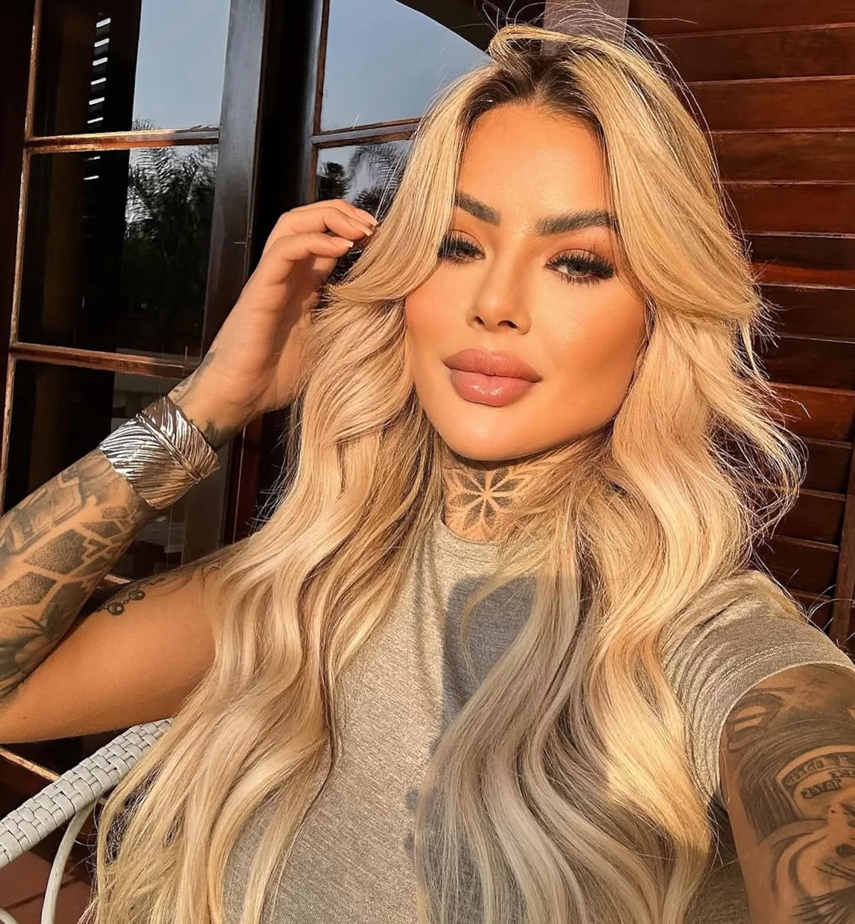 Influenciadora digital Bianca Dias m0rr3 aos 27 anos após cirurgia