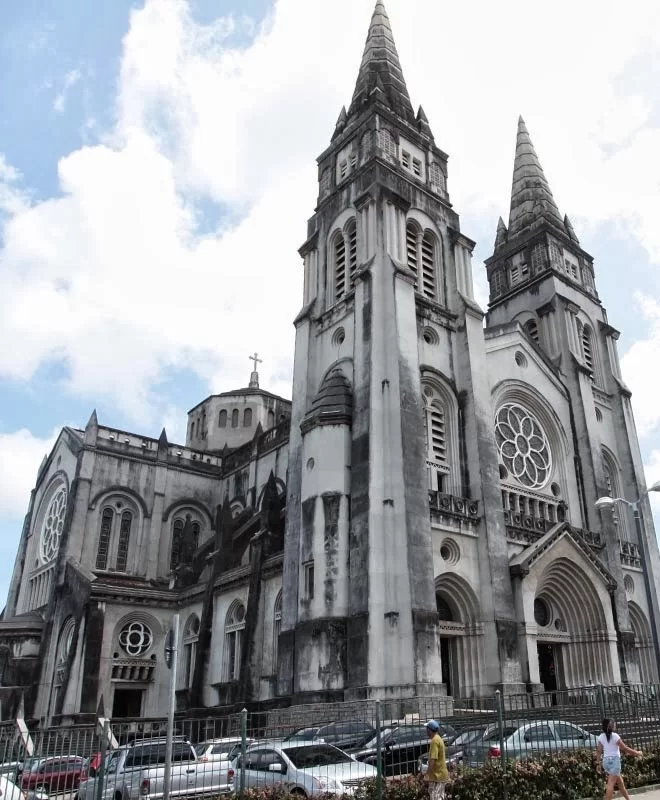Catedral Metropolitana de Fortaleza é alvo de invasão e vandal1smo durante a madrugada