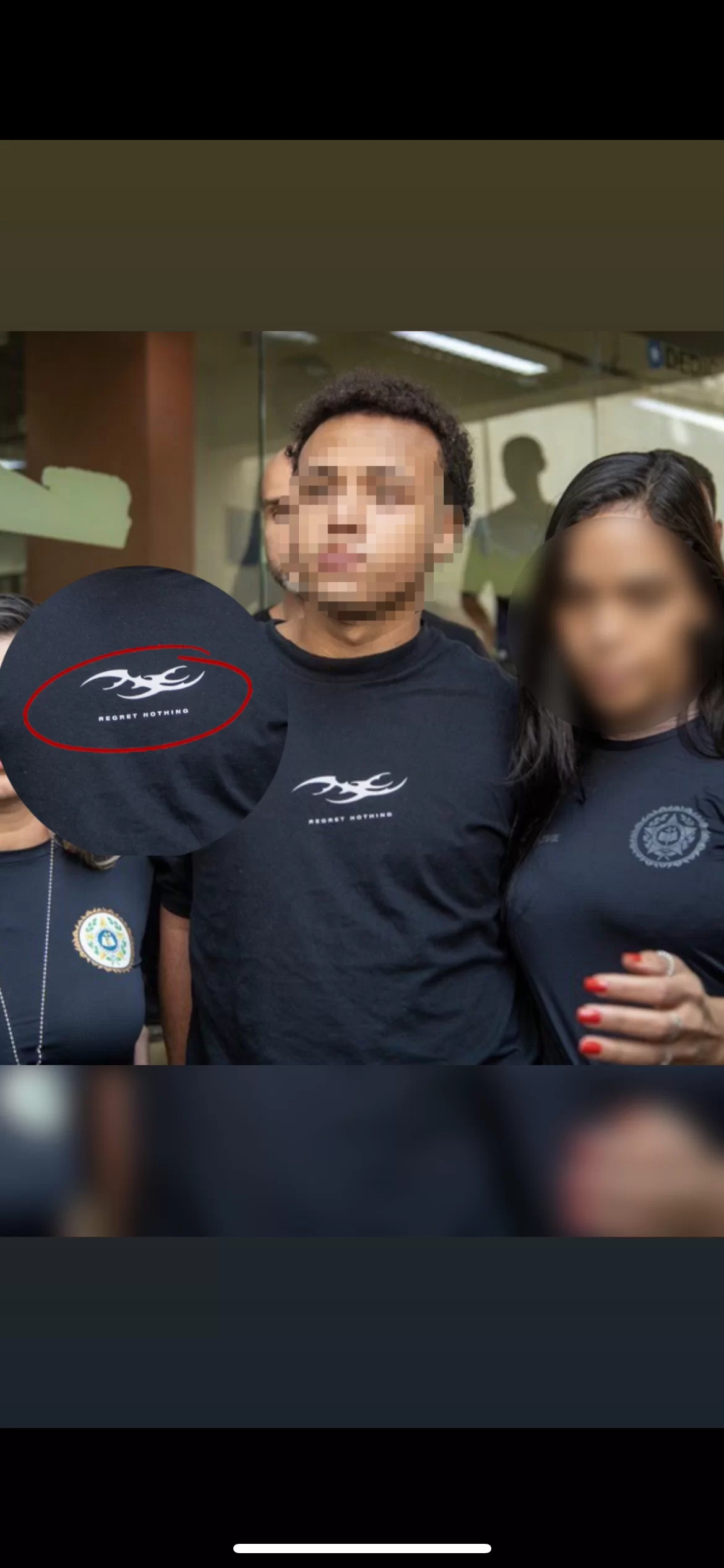 Suspeito de caso bárbaro no RJ chama atenção ao usar camisa com frase “não me arrependo de nada”