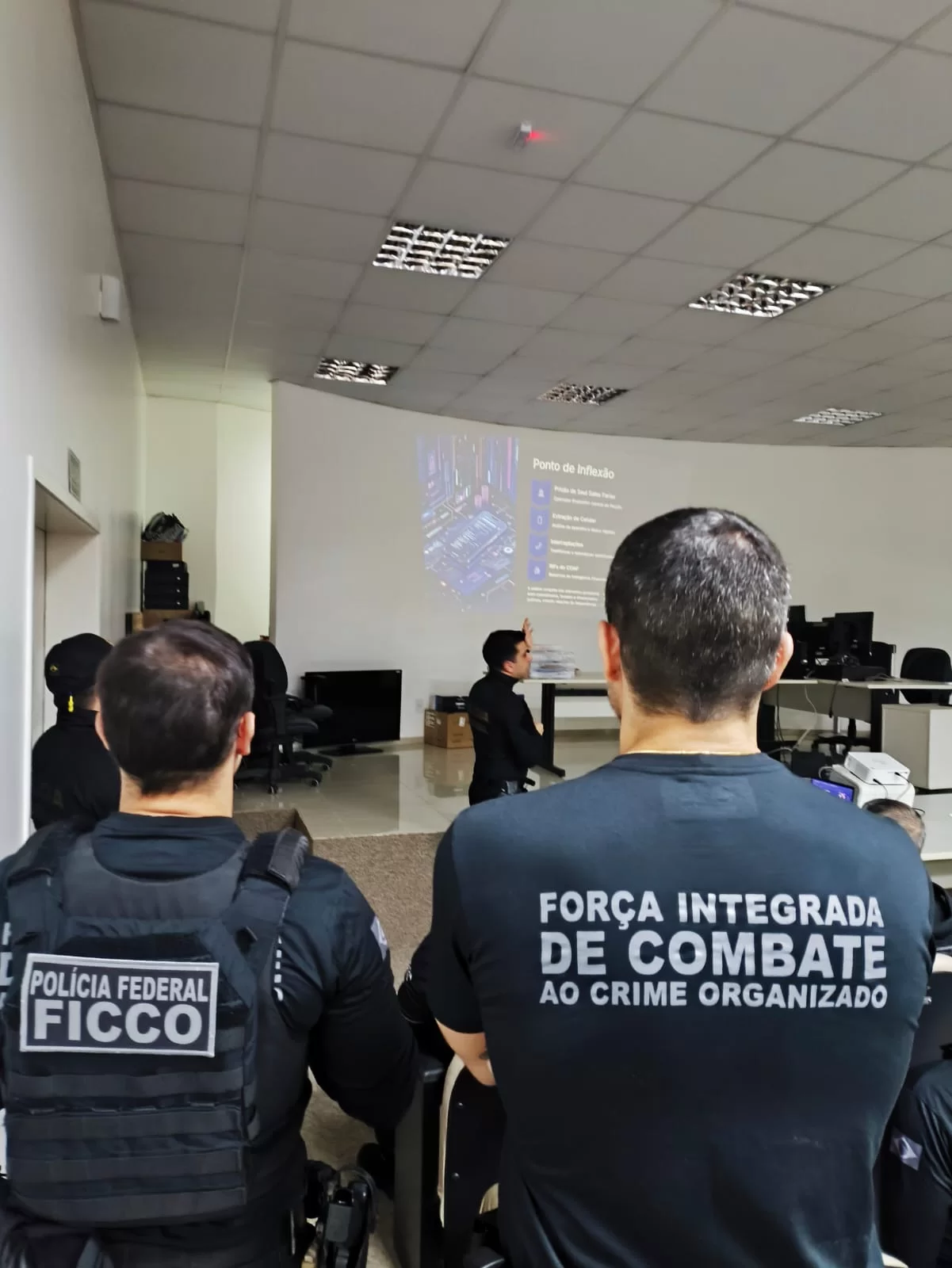 Operação TRADITORI cumpre 16 mandados de prisão e investiga financiamento ilícito de campanhas no Ceará