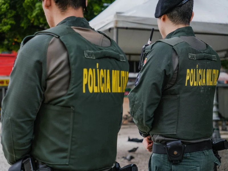 Policial militar é preso suspeito de beber durante serviço em Fortaleza