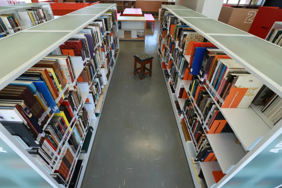 Projeto revitaliza bibliotecas em escolas públicas de cinco municípios do Ceará
