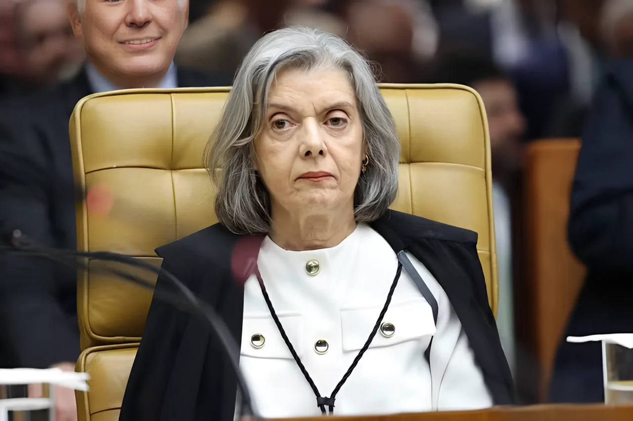 Ministra Cármen Lúcia renuncia ao cargo no Tribunal Superior Eleitoral