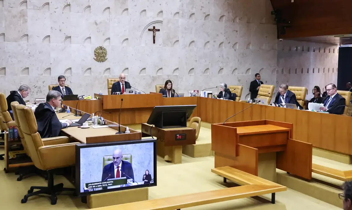 STF valida lei de igualdade salarial entre homens e mulheres