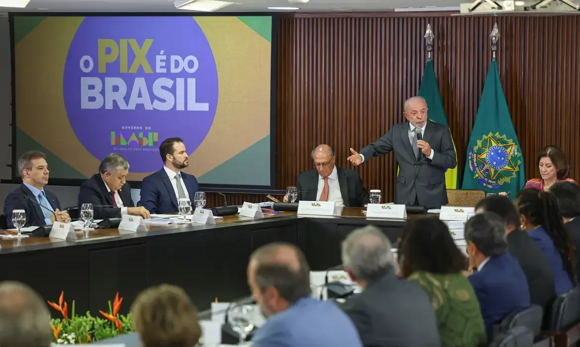 Brasil buscará novos parceiros comerciais para reduzir impactos de tarifas dos EUA, diz Lula