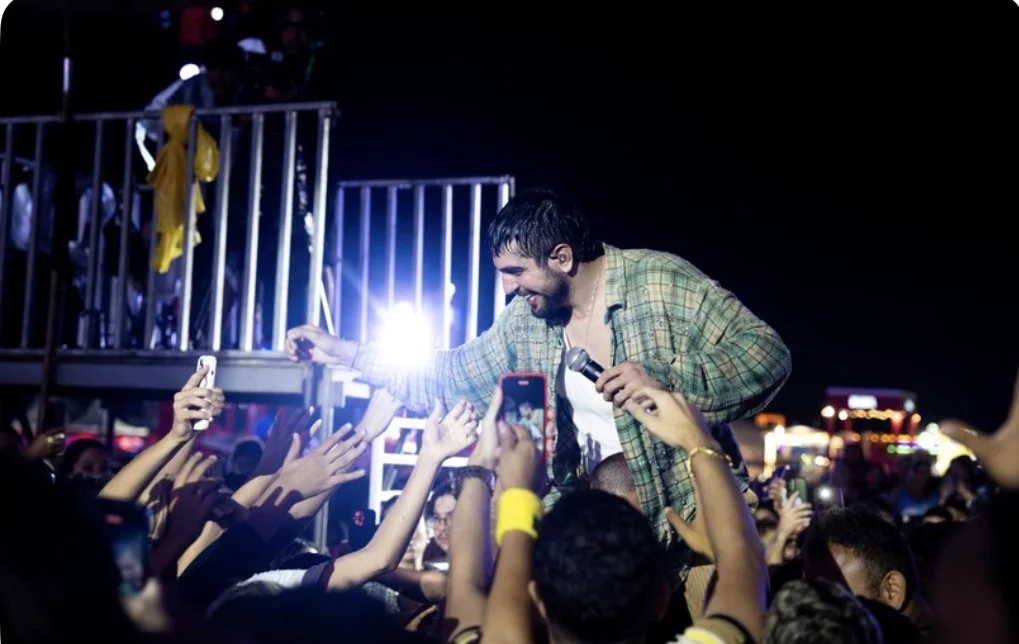 Após polêmica na estreia, Nattan volta ao São João de Maracanaú e recebe elogios do público