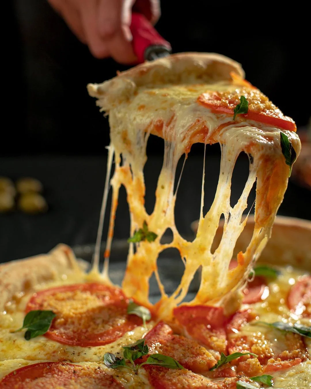 Pizzaria é investigada por suposta homofobia em Fortaleza; caso é apurado pela Polícia Civil
