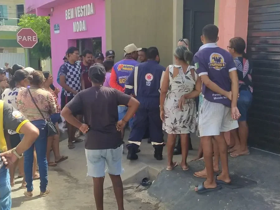 Funcionária de restaurante é m0rt4 a facadas em via pública no Ceará