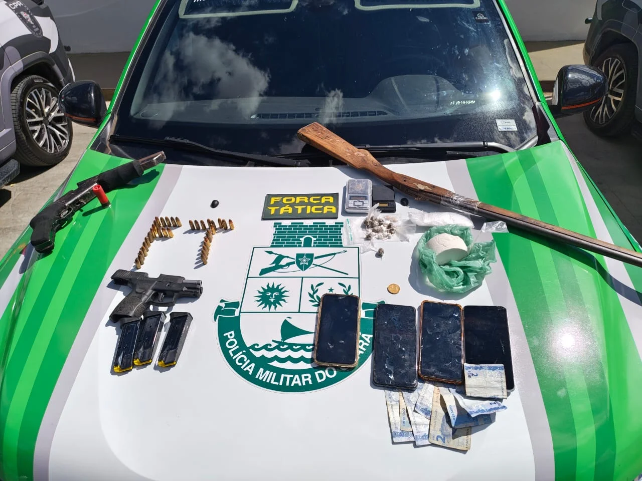 PMCE apreende três armas de fogo e dr0g4s durante ação da Força Tática em Barbalha