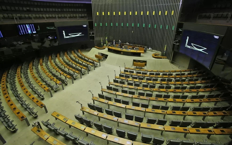 Ceará reduz número de candidatos à Câmara dos Deputados nas eleições de 2026