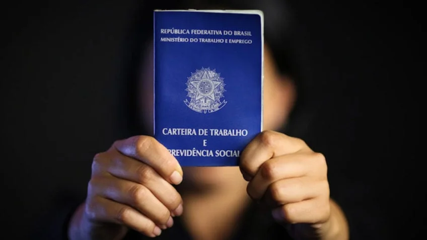 Desemprego cai para 5,3% no Brasil e atinge menor nível para agosto desde 2012
