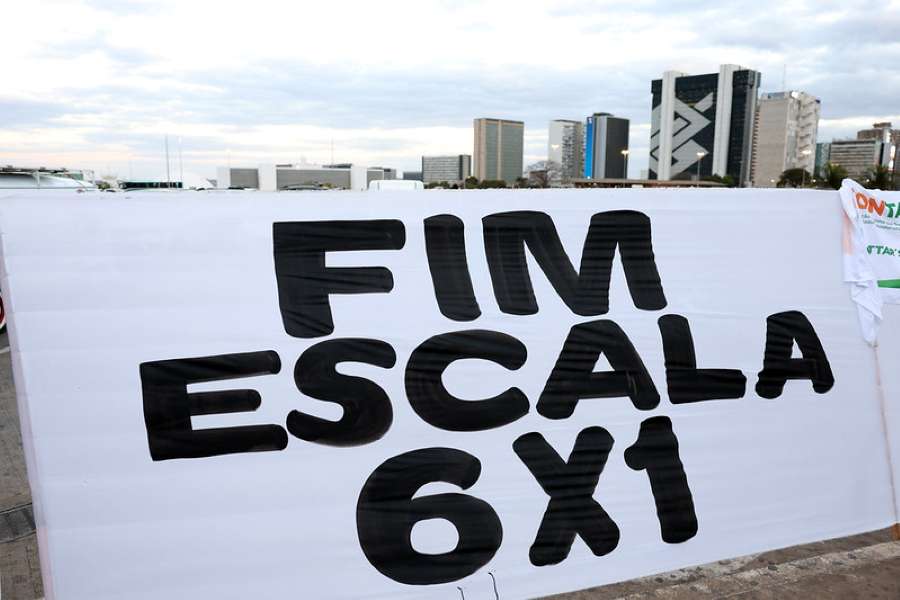 Governo articula votação da PEC da escala 6x1 no Senado