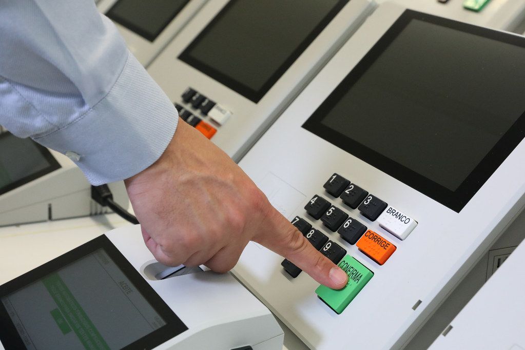Entenda as regras para desistência no segundo turno