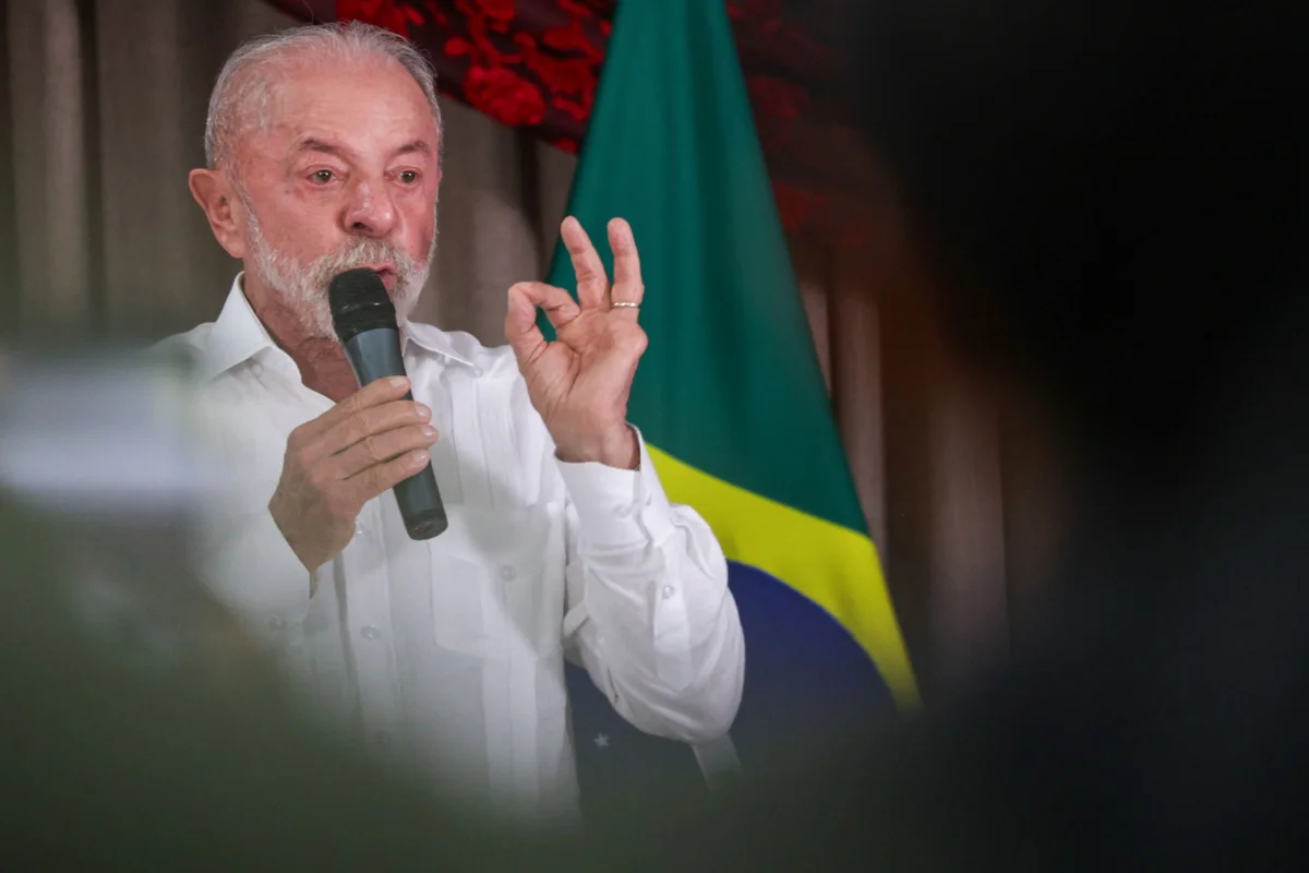 Reeleito, Lula prepara pacote com reforma tributária, fim da escala 6×1 e ajuste fiscal