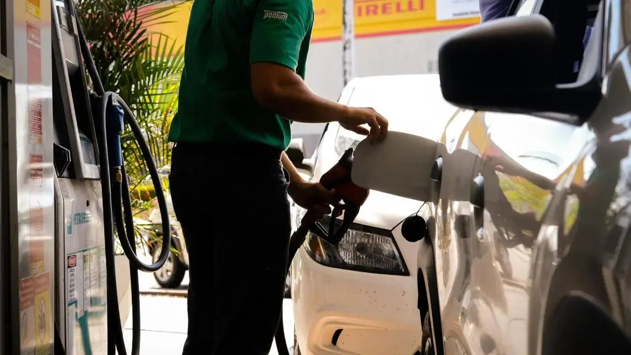 Alece aprova operação de crédito de R$ 3,3 milhões para manter o preço do diesel no Ceará