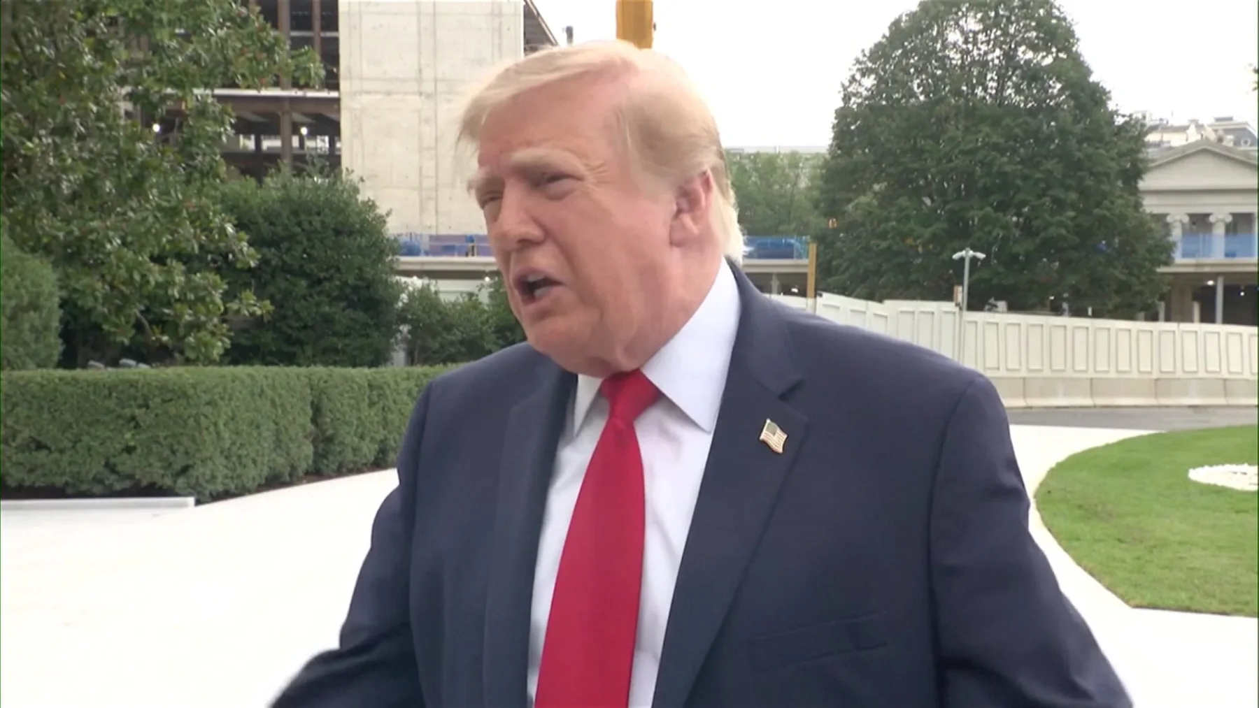 Trump sugere mudar nome do Oceano Atlântico para “Oceano América” ou “Oceano Trump”