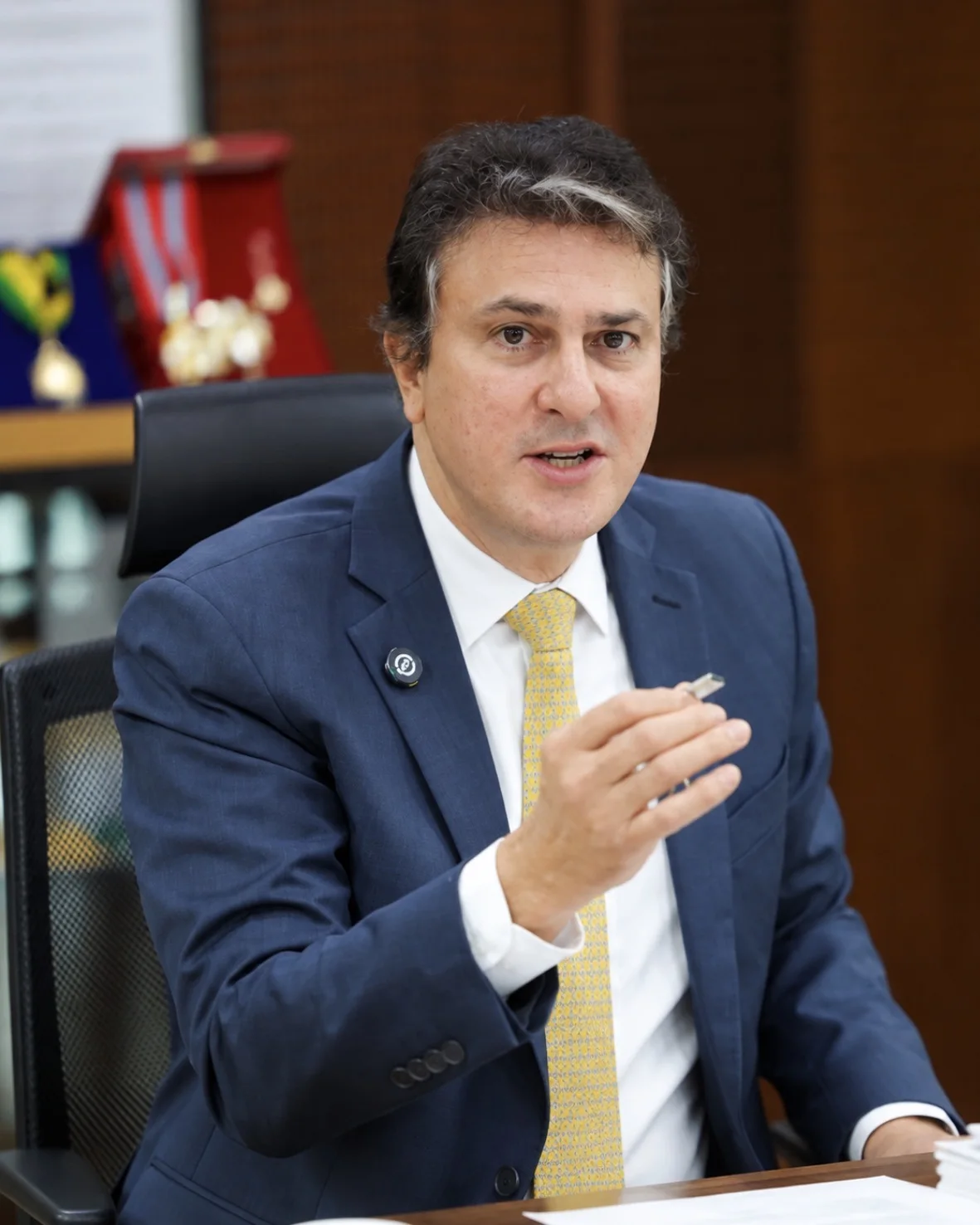 Camilo Santana, senador cearense, é o principal nome para assumir a Casa Civil no governo Lula 4